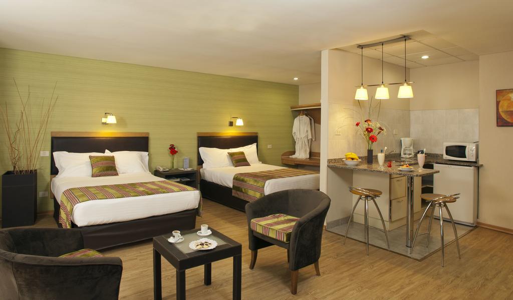 Land Express Neuquen Hotell Exteriör bild